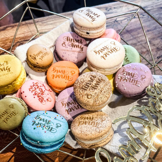 Macaroon Engrave